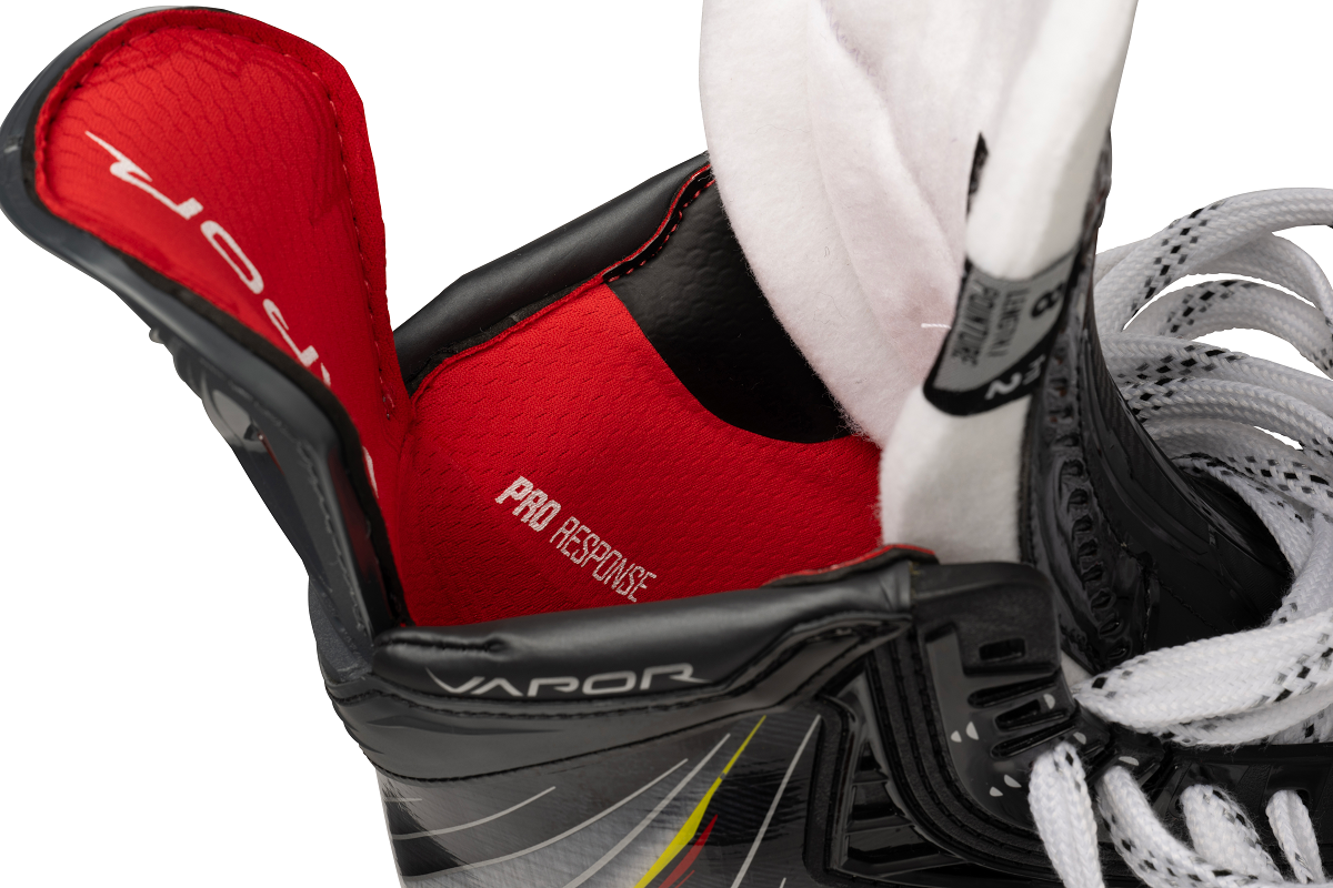 BAUER S25 VAPOR FLYPRO INTERMEDIATE PLAYER SKATE W/FLY X STEEL